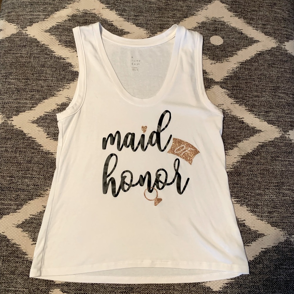 Maid of honor shirt ***is an XL but fits like a L**
